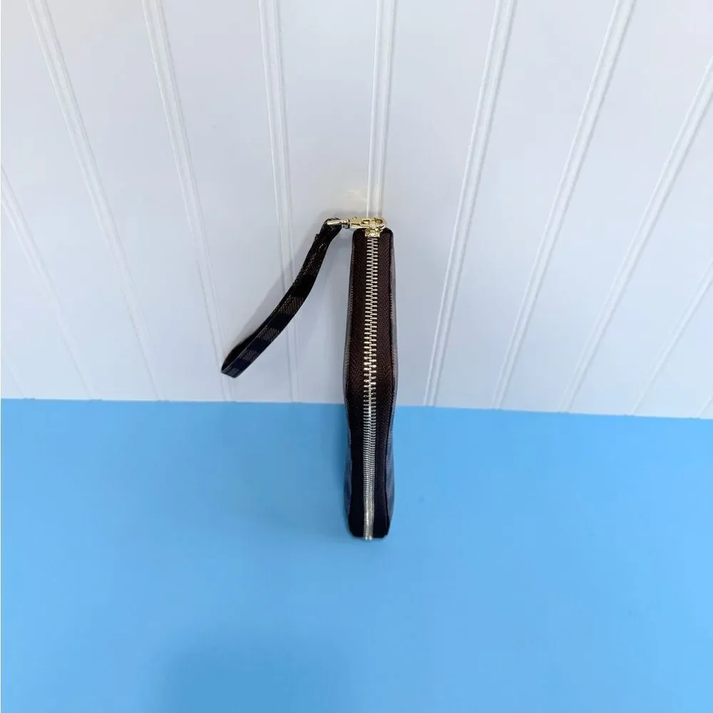 Very great quality‎ Women Wristlet Wallet
